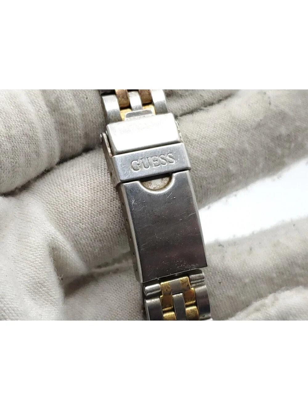 Guess Quartz Watch Womens Small Seconds Hand Dial White Two-Tone 30mm
